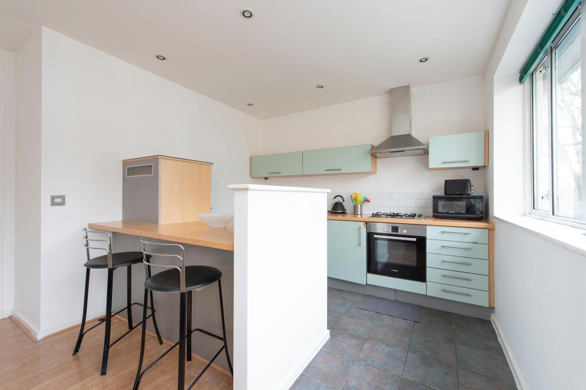 Modern Luxury Apartment By Bow Road Station London Exterior photo